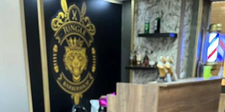 Nový elegantní vzhled: balíčky barber péče i vč. masáže hlavy a nápoje