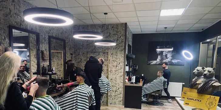 Nový elegantní vzhled: balíčky barber péče i vč. masáže hlavy a nápoje