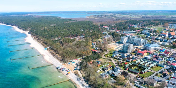 Pobyt přímo u Baltu pro pár i rodinu: polopenze a neomezený wellness, 2 děti zdarma