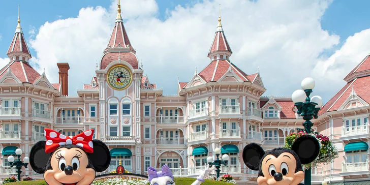 Valentýnský zájezd do Paříže a Disneylandu: doprava autobusem a 1 noc v hotelu se snídaní