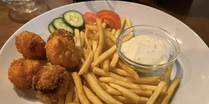 Otevřené vouchery do rodinné restaurace Univerzita v Táboře: 500 či 1000 Kč na jídla i nápoje