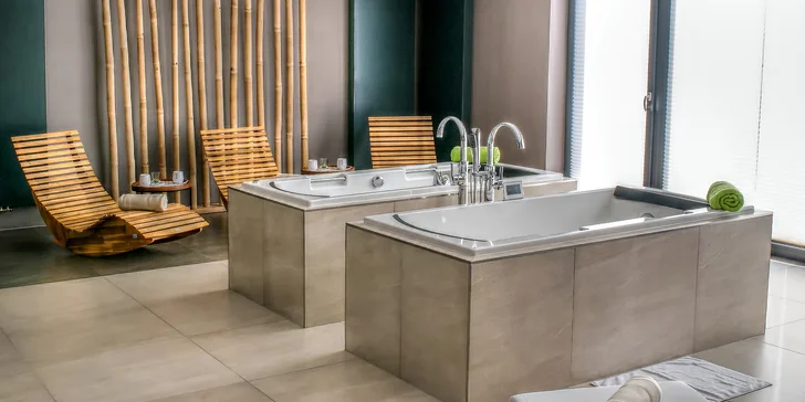 Relax pro dva na 90 nebo 150 min: sauna, koupel a občerstvení s lahví sektu