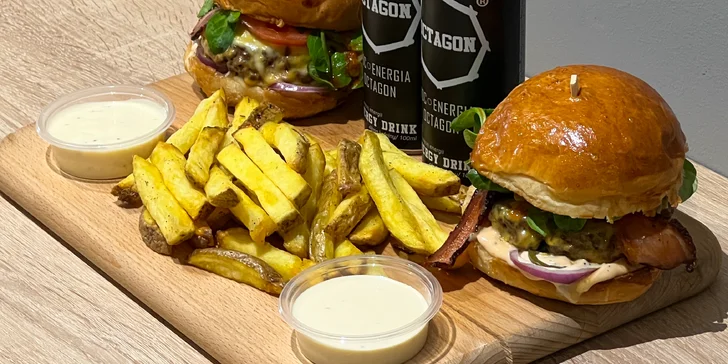 Menu pro jednoho či dva v Krmelíně nebo s rozvozem po okolí: burger i hranolky od Mama's a energy drink