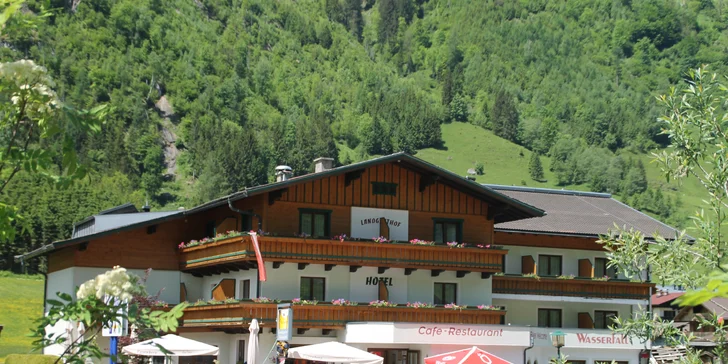 Horský hotel v Zell am See: polopenze a neomezený wellness, karta výhod
