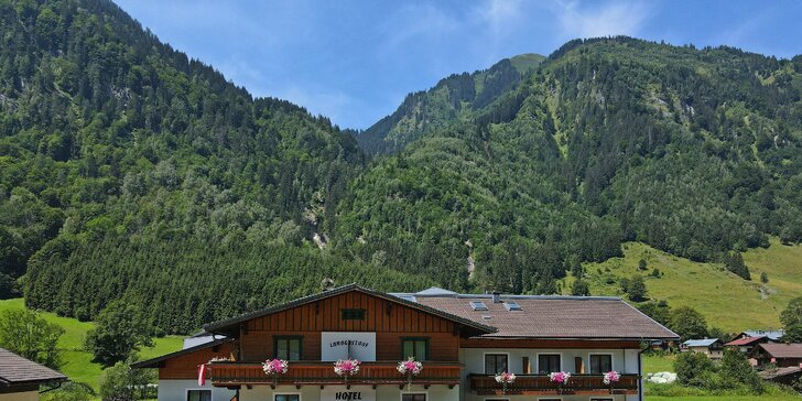 Horský hotel v Zell am See: polopenze a neomezený wellness, karta výhod