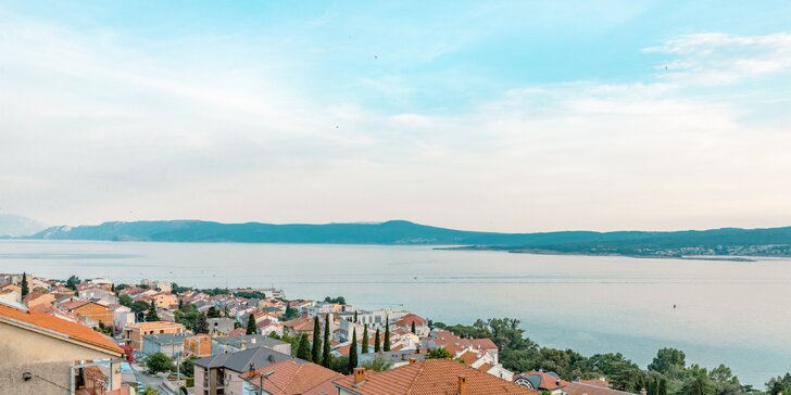 K moři do chorvatské Crikvenice: hotel 5 minut od pláže, s polopenzí