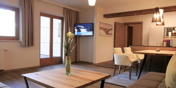 Dovolená v rakouských Alpách až pro 4 osoby: středisko Mayrhofen, snídaně a saunový svět