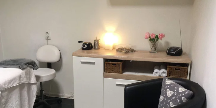 Barvení a úprava obočí i kosmetické ošetření vč. masáže