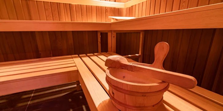 120 minut privátního wellness až pro 6 osob: finská a parní sauna i občerstvení