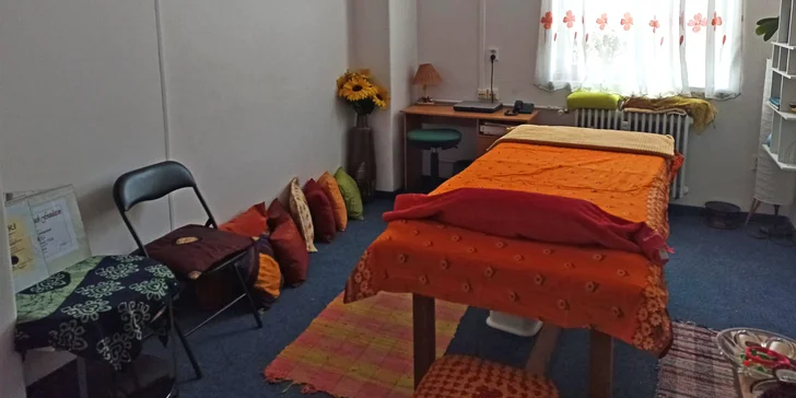 Dopřejte si odpočinek: klasická i relaxační masáž zad a šíje nebo celého těla