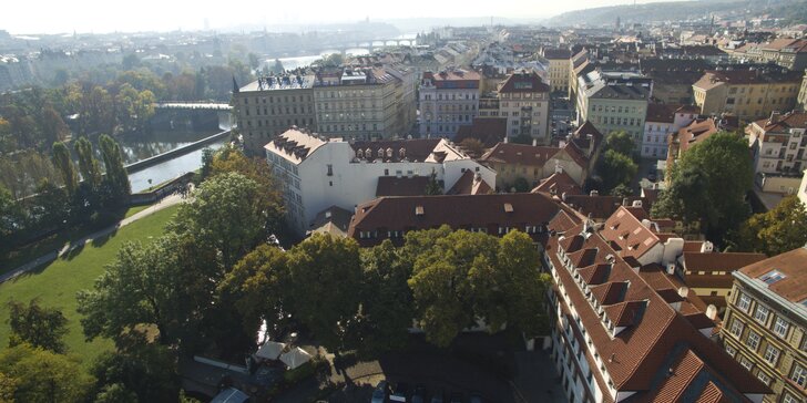 Dovolená v srdci Prahy: luxusní pokoj, bohatá snídaně i welcome drink