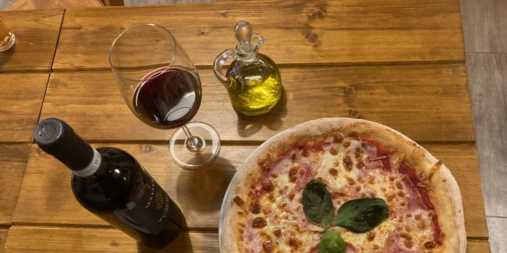 Voucher do italského bistra v Holešovicích na jídlo i nápoje: 500 až 1000 Kč