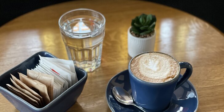 Otevřený voucher do Caffè Bar Positivo: kavárna na Smíchově, vouchery na nápoje, dezerty i zboží