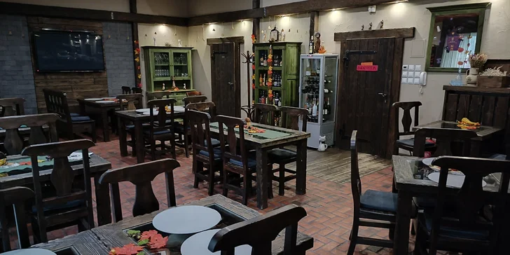 Parádní 3chodové menu pro dva: bůčková pomazánka, jelení kýta se šípkovou, jablečný koláč