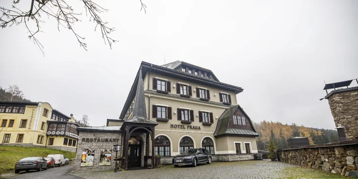 Pobyt v centru Špindlerova Mlýna: polopenze a neomezený relax ve wellness, termíny i přes léto