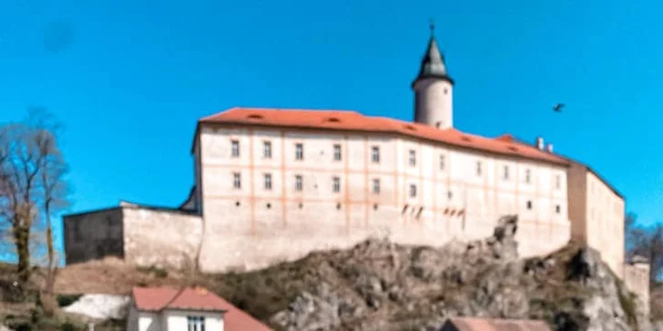 Pobyt v Ledči nad Sázavou se snídaní, zákuskem a lahví vína i večeří
