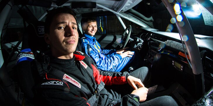 Adrenalinové RallyTaxi s profesionálním závodníkem ve voze Toyota GR Yaris nebo Citroen DS3 R1