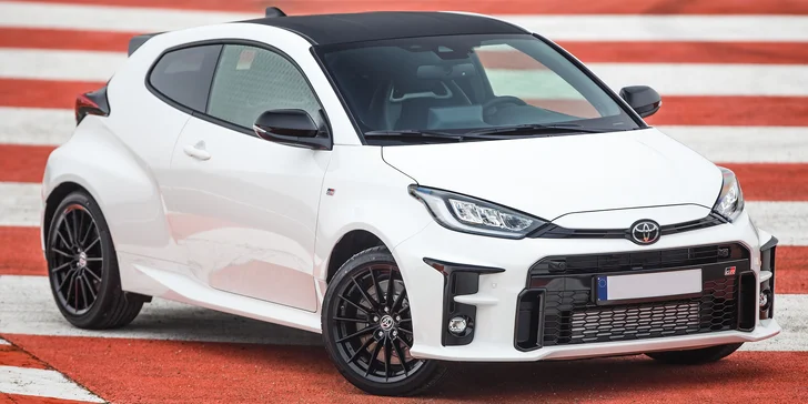Zažijte opěvované rallye auto GR Yaris: 20-50 kilometrů testovací jízdy v nabušeném fáru