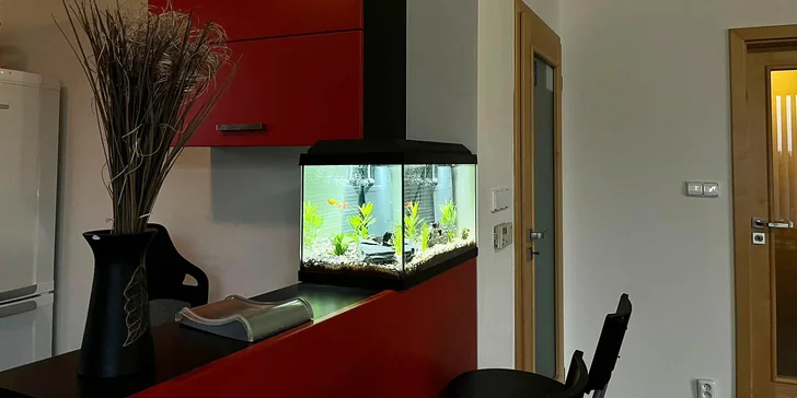 Celá noc v Relaxklubu se saunou a vířivkou na 3 hodiny i vínem pro 2 osoby