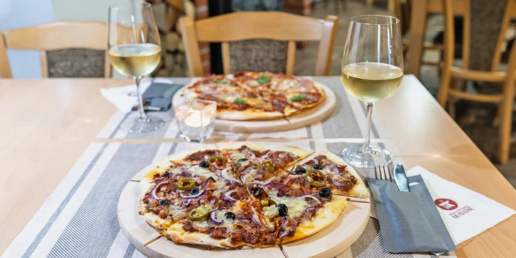 Itálie v Jeseníku: jedna nebo dvě pizzy podle výběru ze 7 druhů