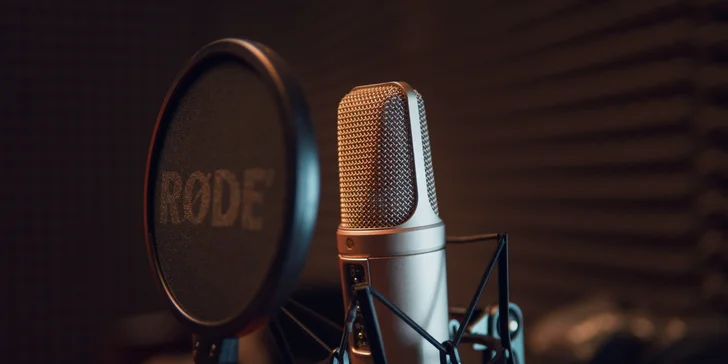 2 hodiny nahrávání ve studiu pro 1 osobu a následná postprodukce