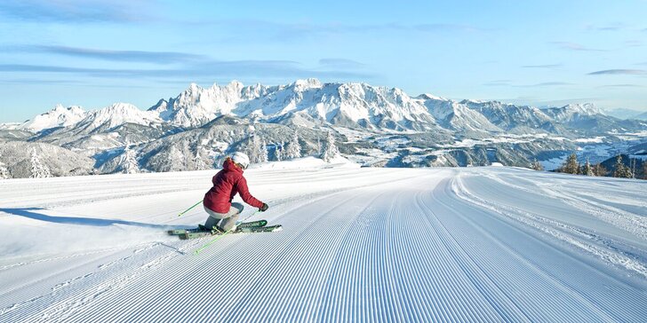 Jednodenní lyžování na Dachstein West: doprava pohodlným autobusem, skipas v ceně