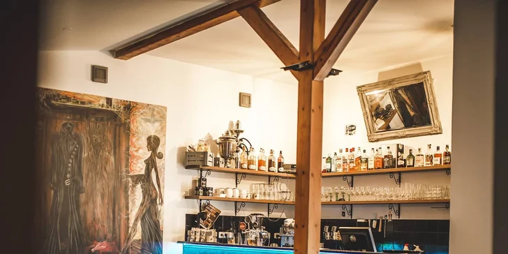 Alko nebo nealko horký drink pro 1 či 2 osoby: horké ovoce, svařák nebo třeba grog