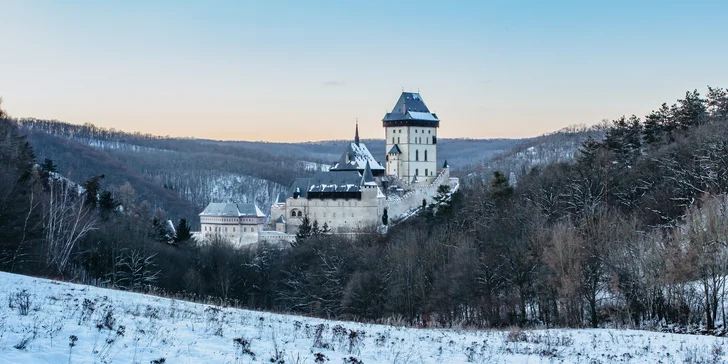 Dovolená v podhradí Karlštejna: Příroda, klid a spousta turistických zajímavostí v okolí