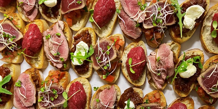 15 nebo 30 chuťově vymazlených tapas k odnosu s sebou