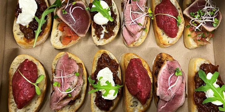 15 nebo 30 chuťově vymazlených tapas k odnosu s sebou