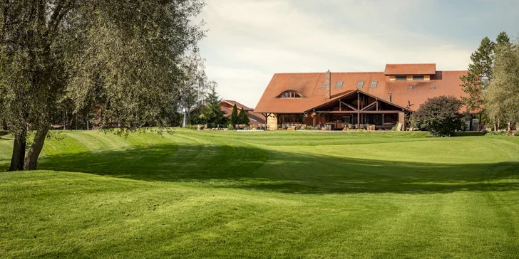 Romantika v golfovém resortu u Pardubic se snídaní a luxusním saunovým světem