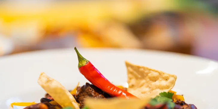 Mexické degustační menu o 4 chodech: nachos, polévka, tortilly, chilli, tacos i churros