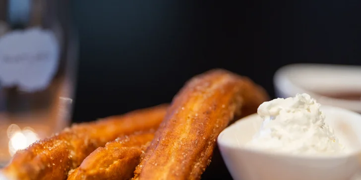 Mexické degustační menu o 4 chodech: nachos, polévka, tortilly, chilli, tacos i churros