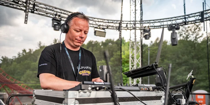 Vstupenka na Oldies festival: mega pařba pod širým nebem a hity 90. let