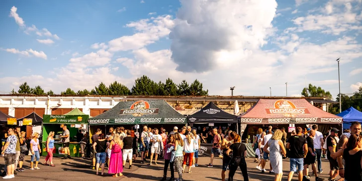 Vstupenka na Oldies festival: mega pařba pod širým nebem a hity 90. let