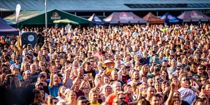 Vstupenka na Oldies festival: mega pařba pod širým nebem a hity 90. let