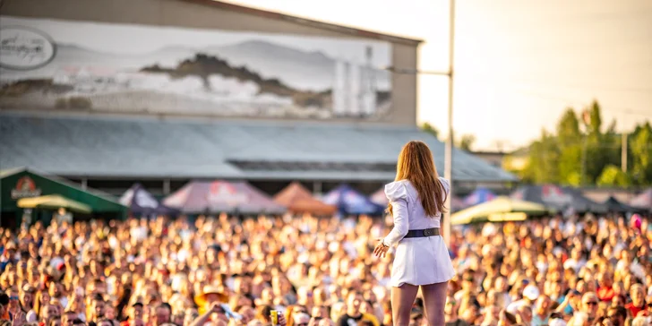 Vstupenka na Oldies festival: mega pařba pod širým nebem a hity 90. let