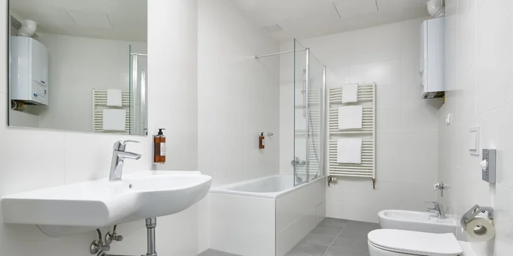 Moderní apartmán v Praze na Václavském nám. pro 2–4 os.: vybavená kuchyň, lahev sektu a 3denní jízdenka na MHD