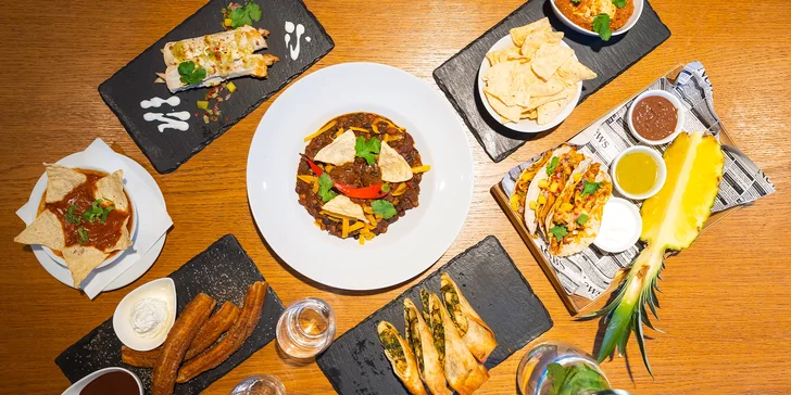 Mexické degustační menu o 4 chodech: nachos, polévka, tortilly, chilli, tacos i churros
