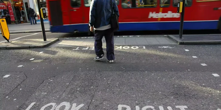 Stonehenge, Londýn a stůl krále Artuše: cesta autobusem a 2 noci se snídaní