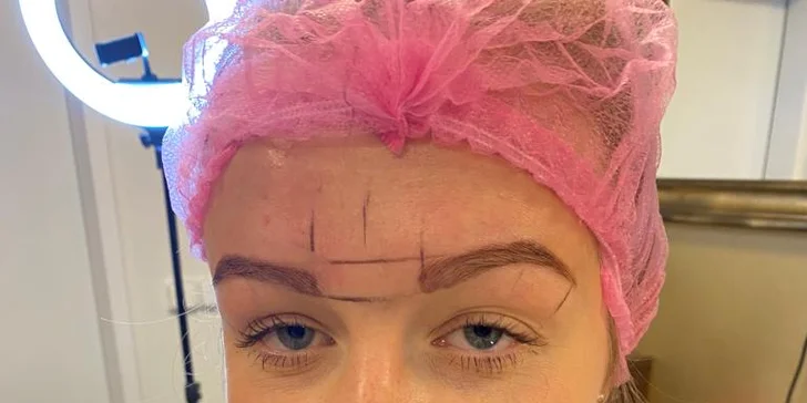 Permanentní make-up obočí pudrovou metodou
