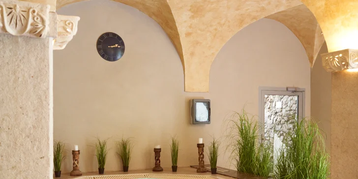 Romantika na zámku: neomezený vstup do wellness, snídaně či polopenze a 2 dětmi zdarma