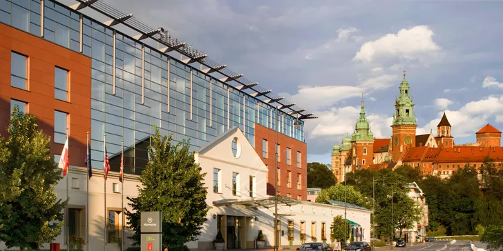Pobyt v nádherném 5* hotelu Sheraton Grand Krakow: snídaně či polopenze a neomezený wellness