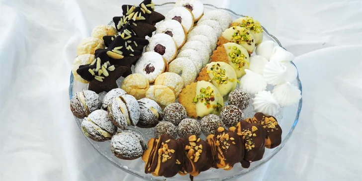 Vánoční cukroví: 1 kg rozdělený mezi 10 druhů, osobní vyzvednutí