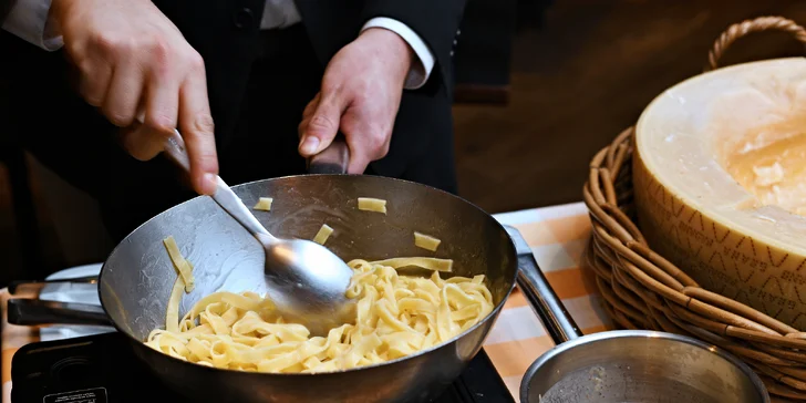 Jídlo připravené před vašimi zraky: 4chodové menu, vinné párování a nealko