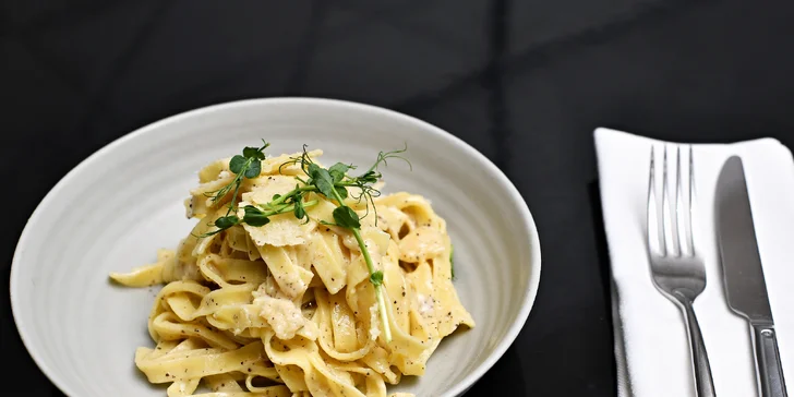 Jídlo připravené před vašimi zraky: 4chodové menu, vinné párování a nealko