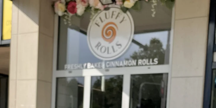 Nadýchané skořicové rolky a káva k tomu pro 1 nebo 2 osoby