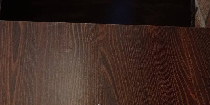 Dezert a káva v restauraci v centru Českých Budějovic