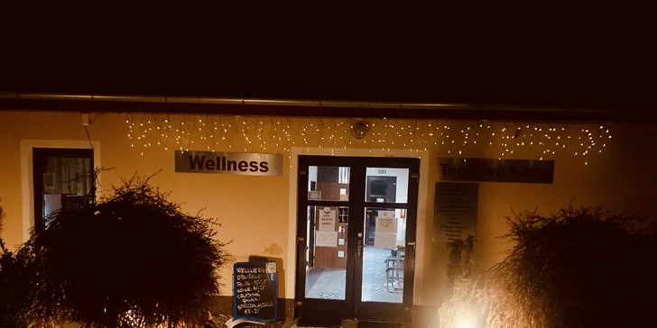 Vstup do veřejného wellness s pravou finskolu saunou pro děti i dospělé