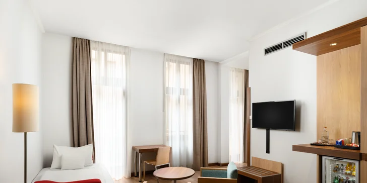 Vyrazte objevovat Budapešť: skvělý 4* hotel v historickém centru se snídaní